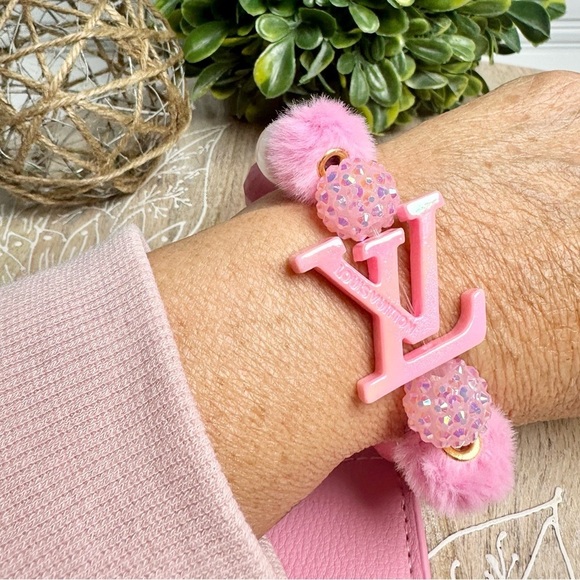 Card Holder with Handmade Beaded Keychain in Pink - Picture 5 of 8